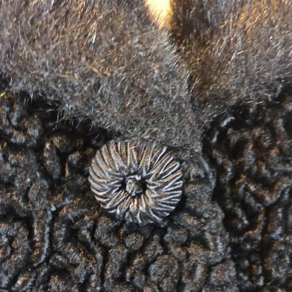 Vintage Persian coat in black with fur size medium - Picture 5 of 17
